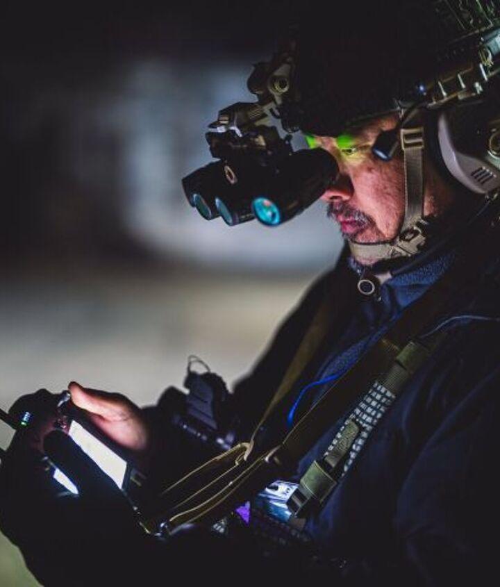Helmet-Mounted Binocular Night Vision Goggles: Professional Night Vision Solutions for Security, Night Patrol, Hunting, Military Observation, and Search & Rescue Helmet-Mounted Binocular Night Vision Goggles: Professional Night Vision Solutions for Security, Night Patrol, Hunting, Military Observation, and Search & Rescue(pic1)