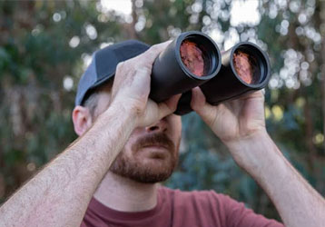 Binoculars vs Monoculars: Which Optical Device Is Better for Outdoor Use?